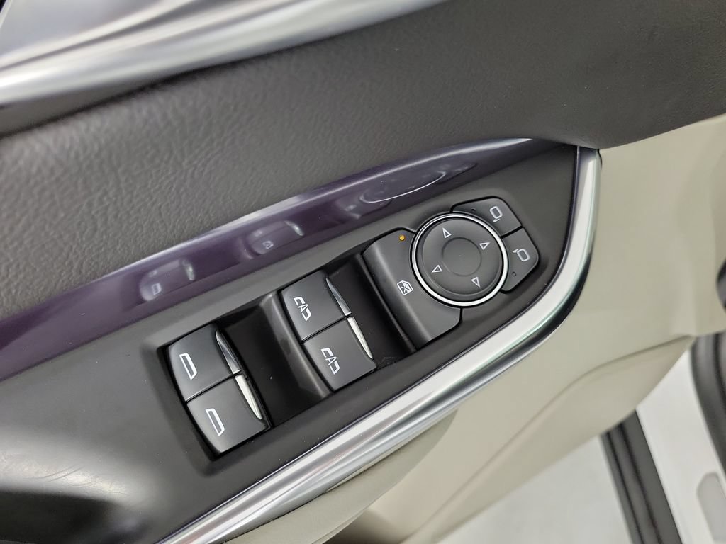 Used 2023 Cadillac XT4 Luxury w/ Driver Awareness Package FWD image 19