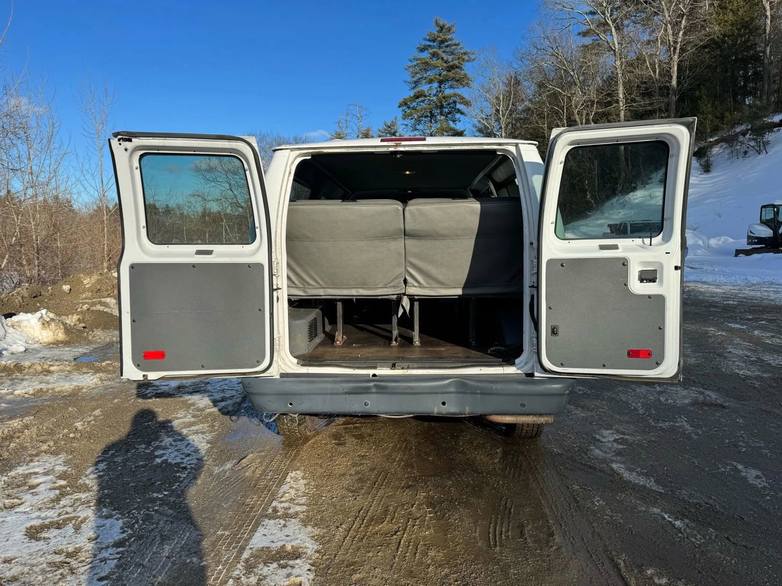 Used 2014 Ford E-250 and Econoline 250 w/ Power Group RWD image 9