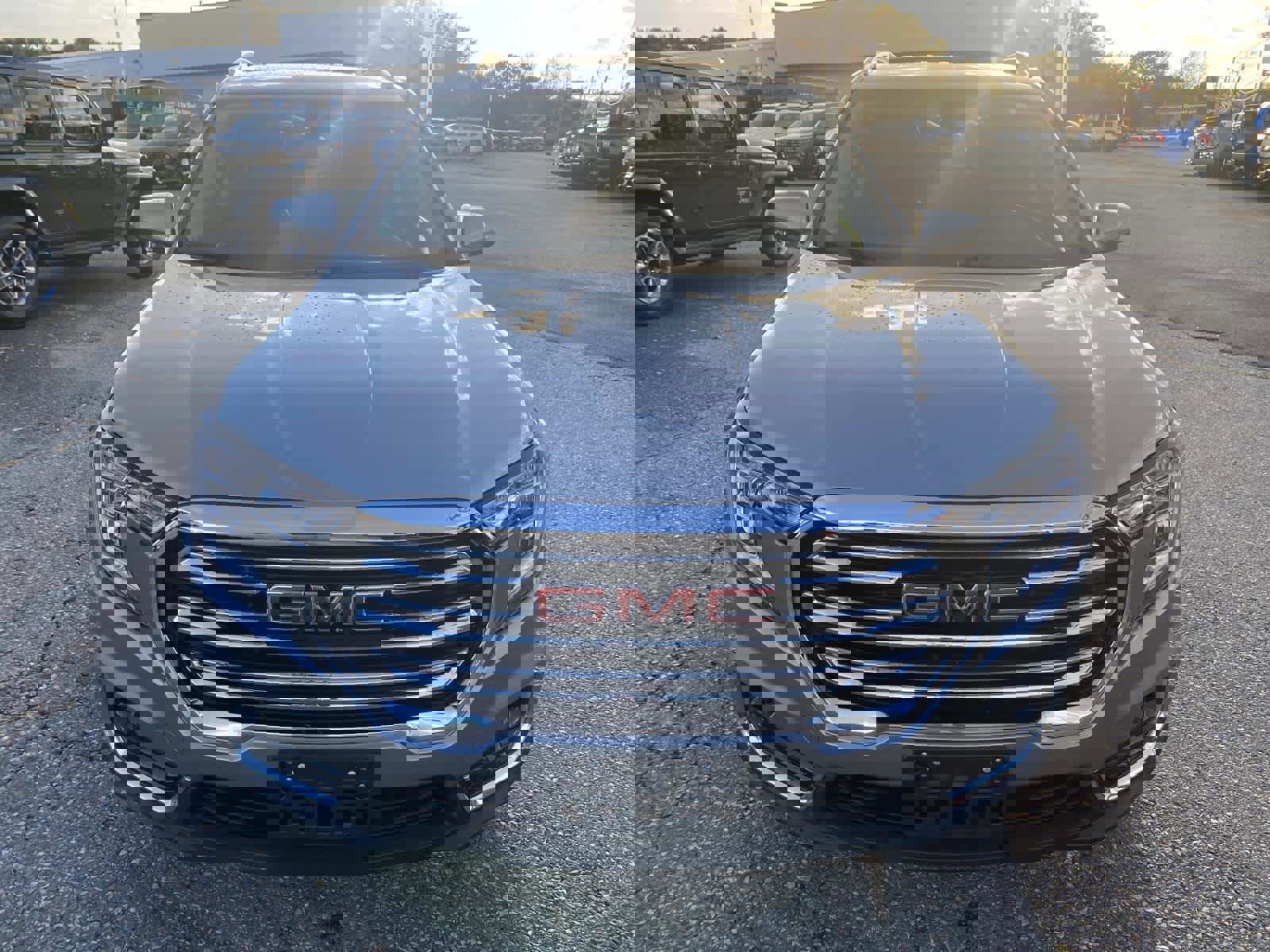 Used 2024 GMC Terrain SLT image 10