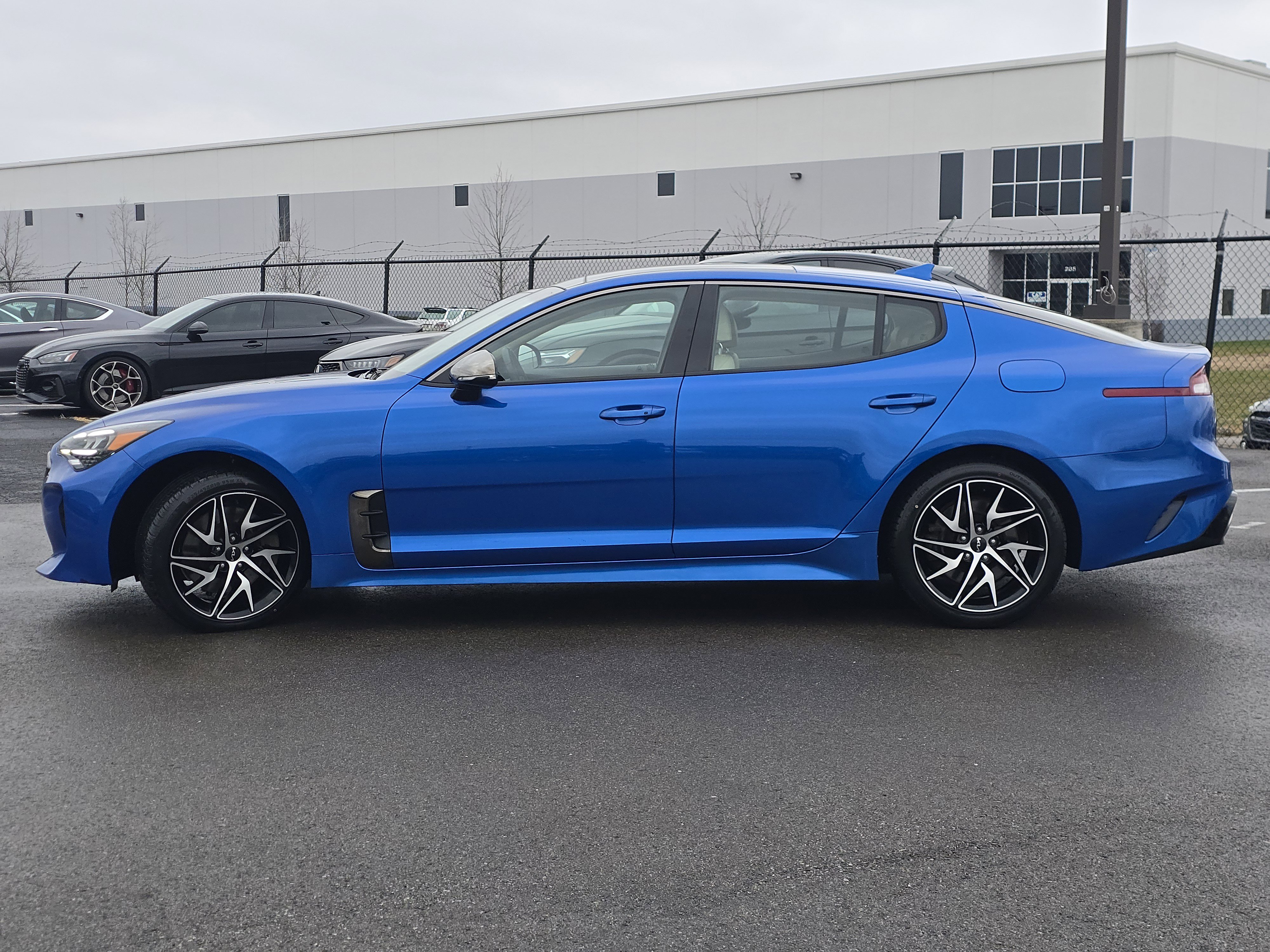 Used 2022 Kia Stinger GT-Line w/ Sun & Sound Package image 4