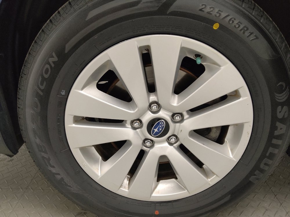 Used 2017 Subaru Outback 2.5i Premium image 31