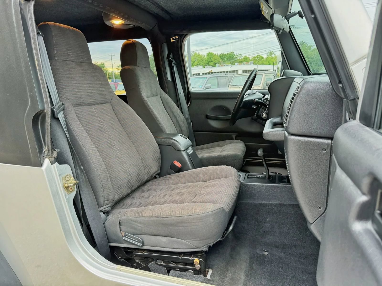 Used 2004 Jeep Wrangler 4WD image 48