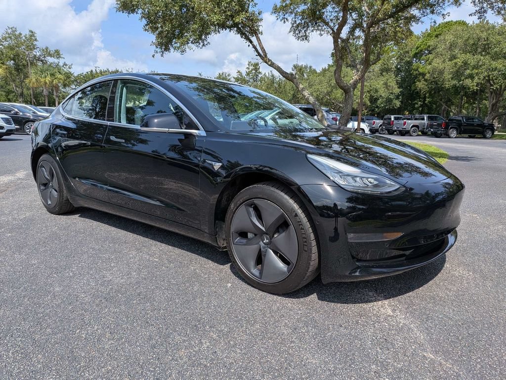 Used 2018 Tesla Model 3 Mid Range RWD image 2