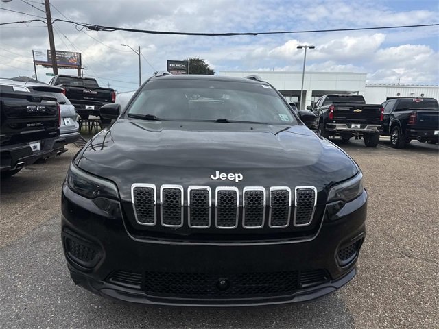 Used 2021 Jeep Cherokee Latitude image 2