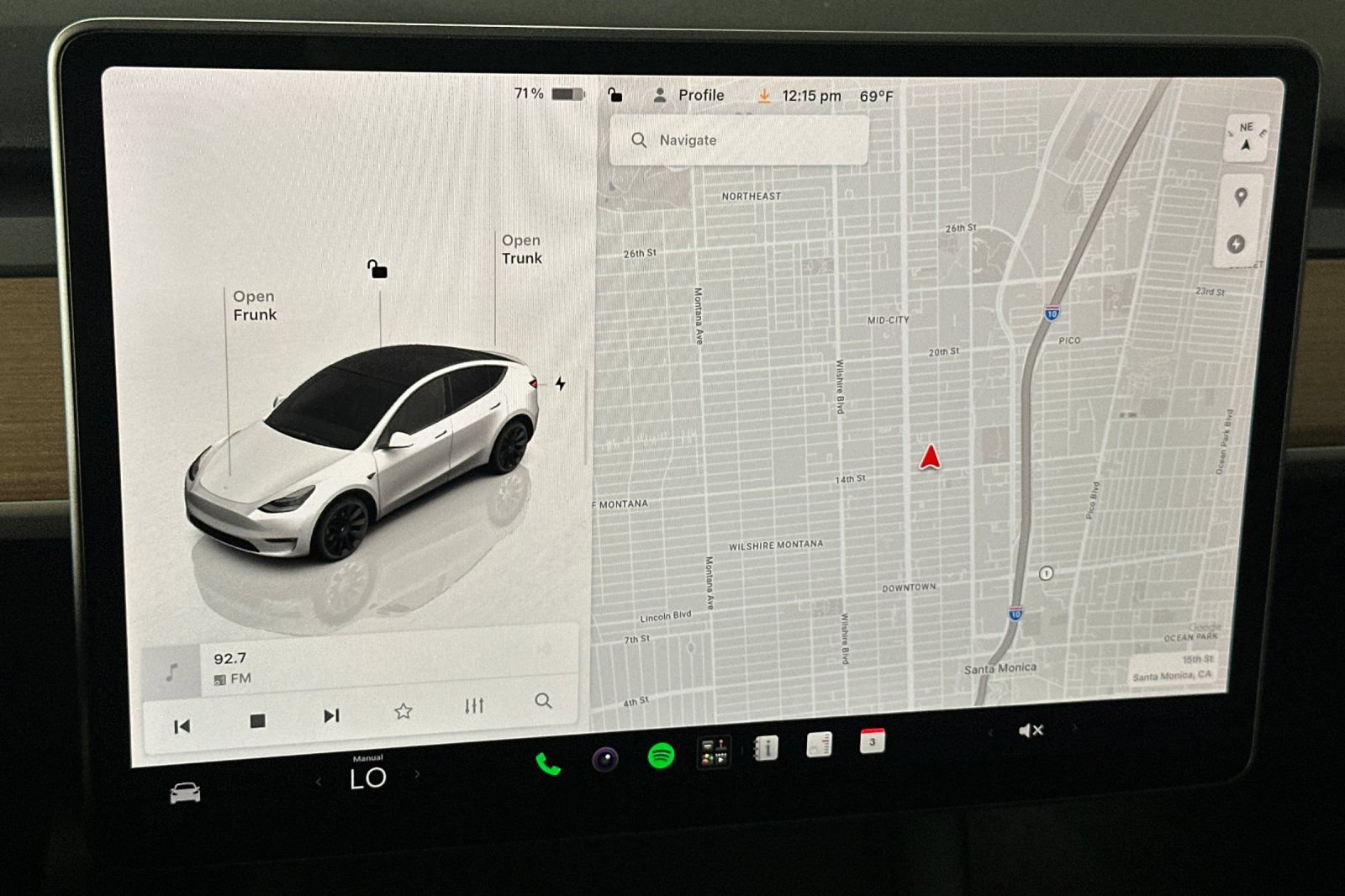 Used 2023 Tesla Model Y Long Range AWD/4WD image 17