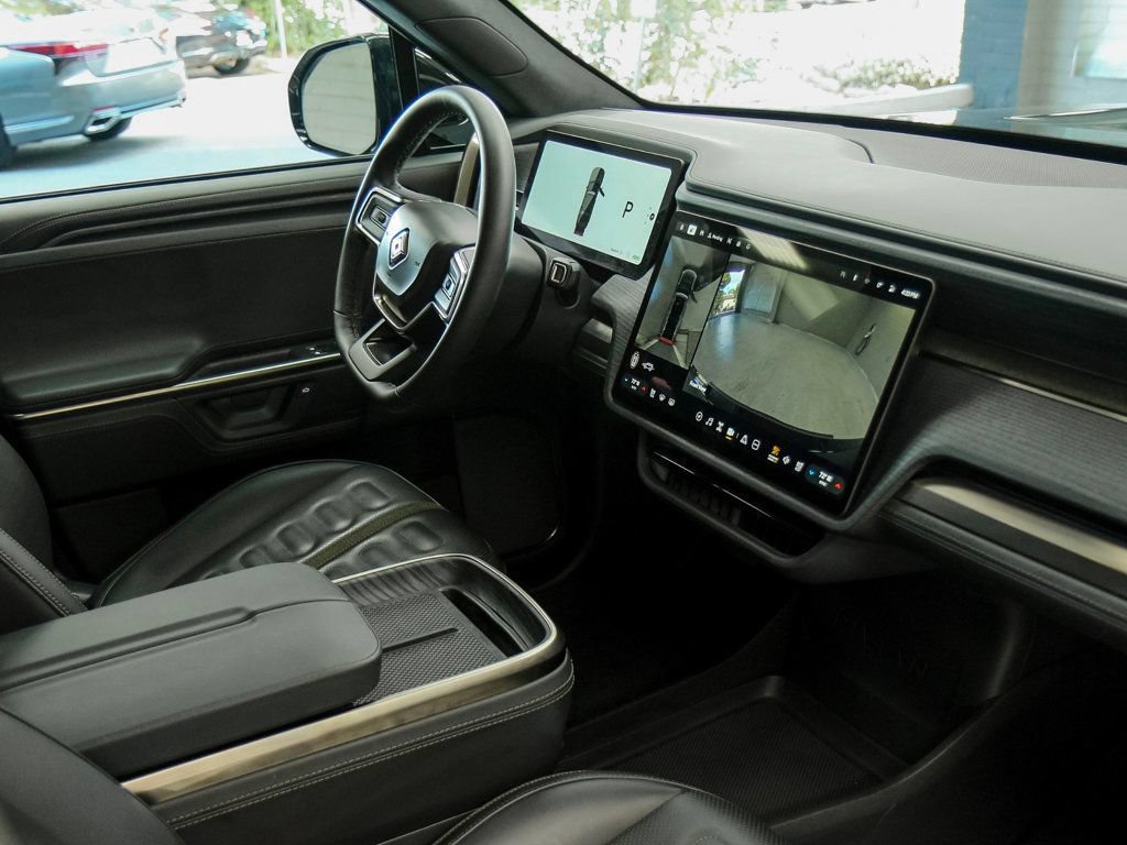 Used 2025 Rivian R1S Adventure AWD/4WD image 18
