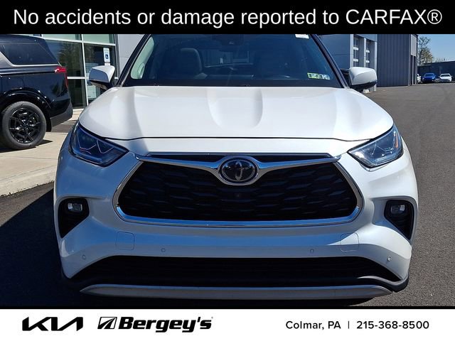 Used 2020 Toyota Highlander Platinum AWD/4WD image 2