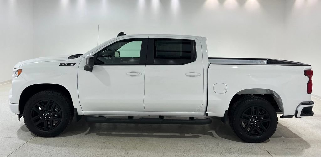 New 2026 Chevrolet Silverado 1500 RST w/ Safety Package AWD/4WD image 2