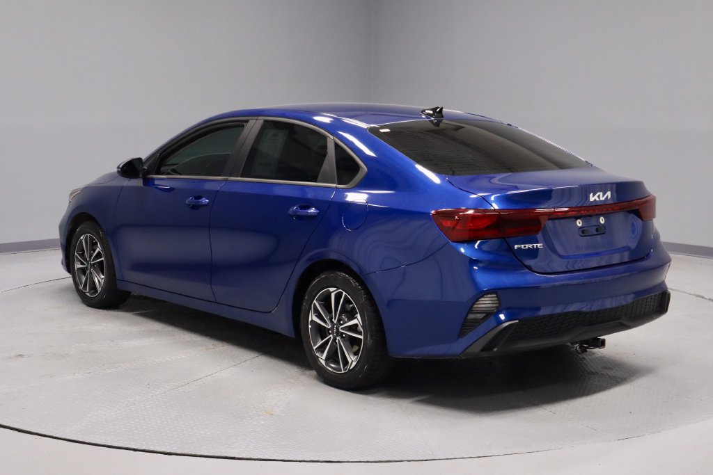 Used 2024 Kia Forte LXS w/ LXS Technology Package FWD image 9