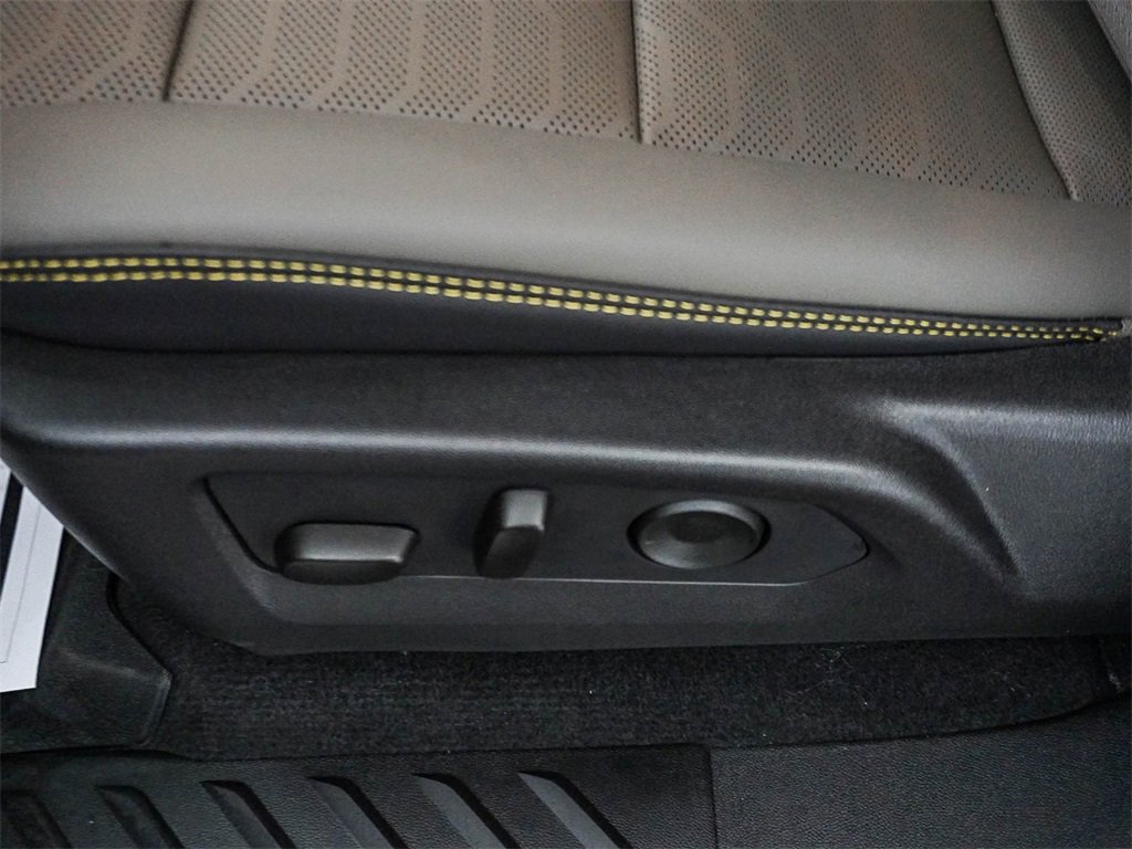 New 2026 Chevrolet Colorado ZR2 w/ Technology Package image 21