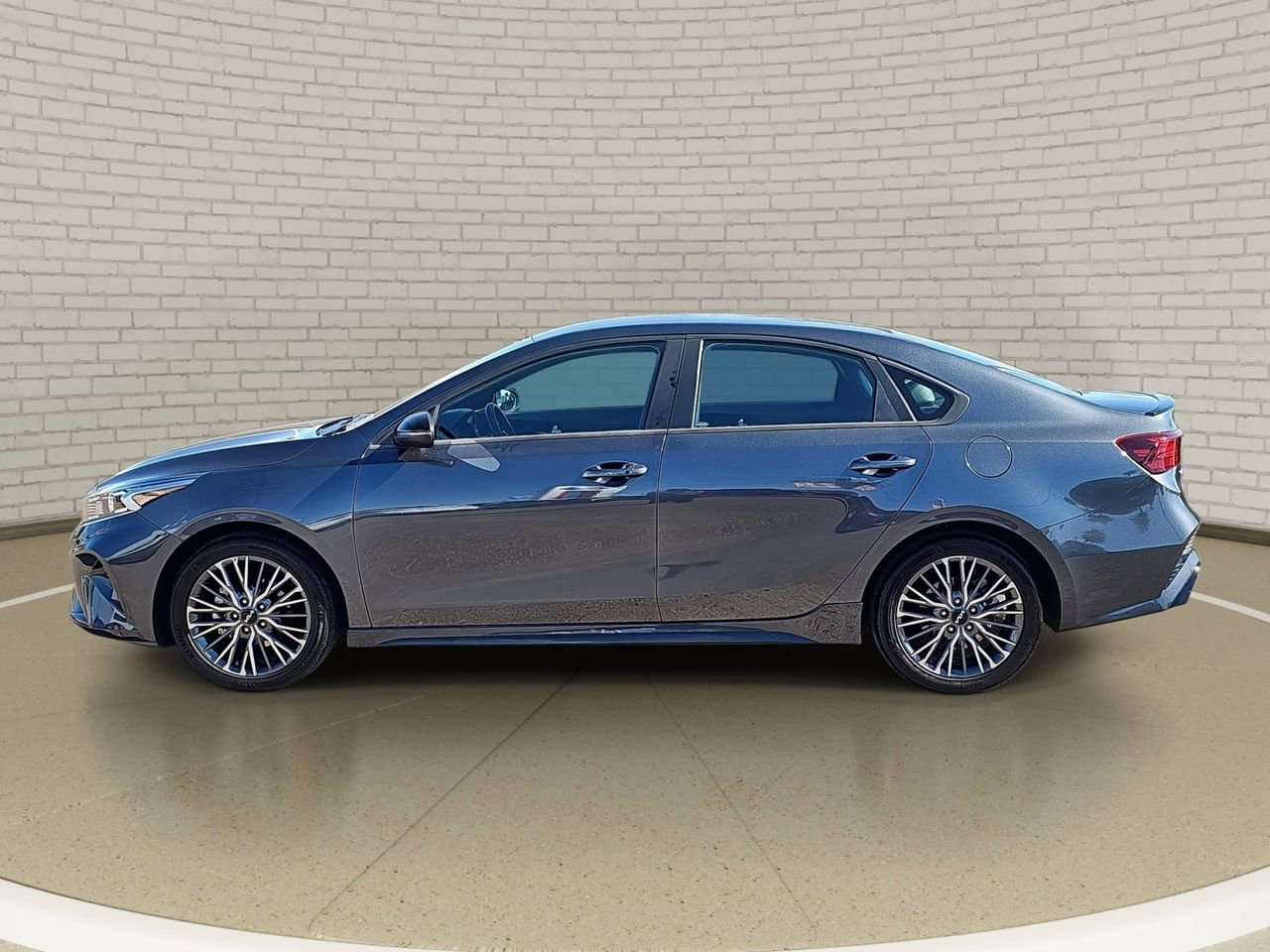 Used 2024 Kia Forte GT-Line image 8