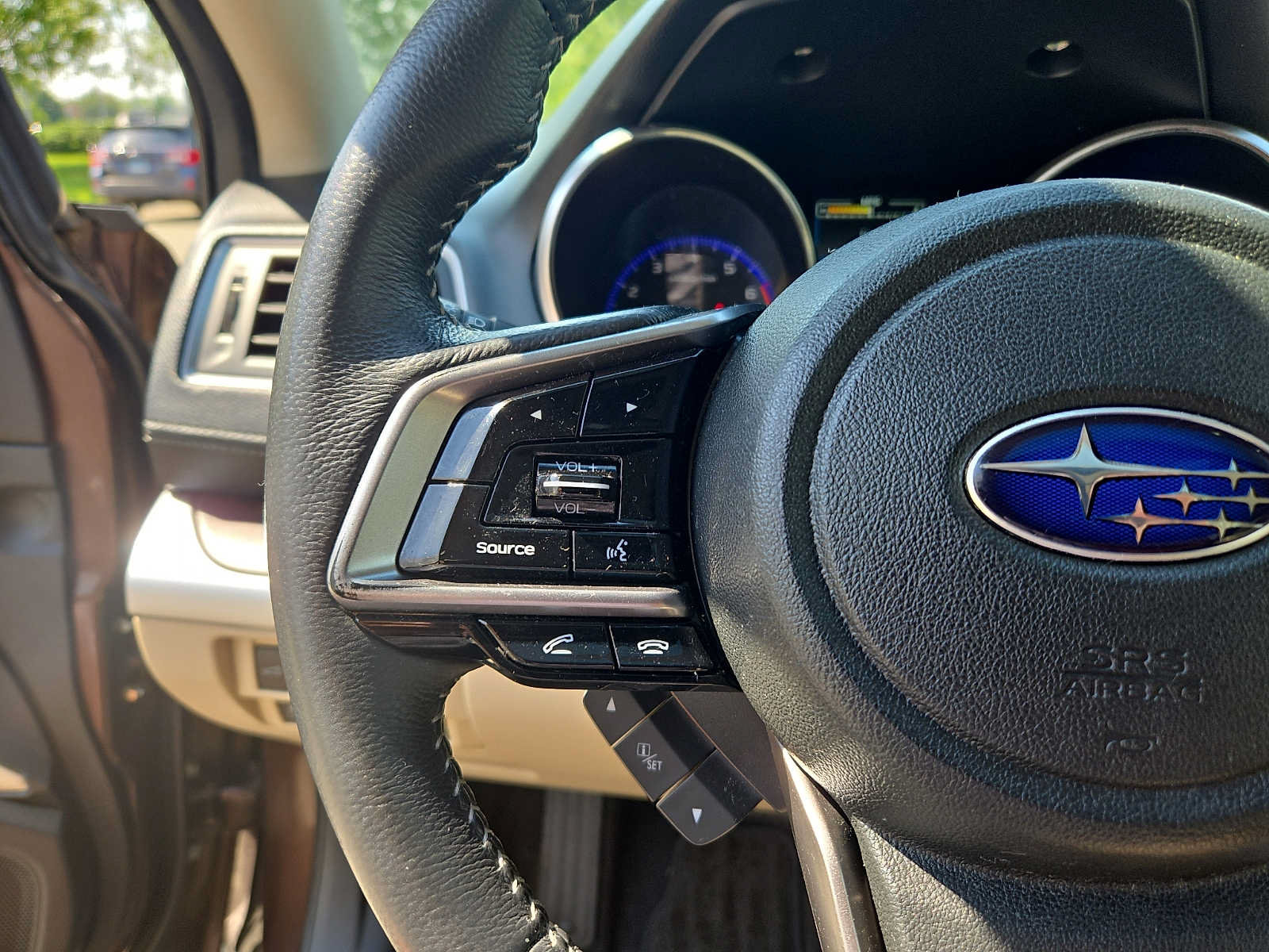 Used 2019 Subaru Outback 2.5i Limited AWD/4WD image 22