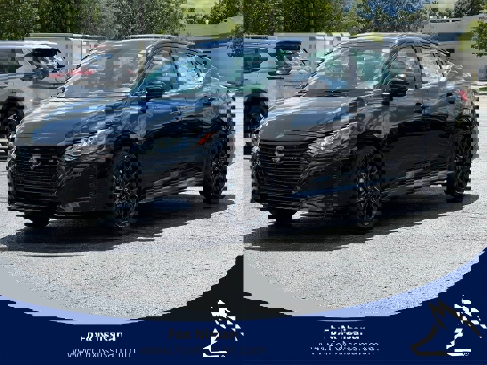 New 2025 Nissan Sentra SR w/ Midnight Edition