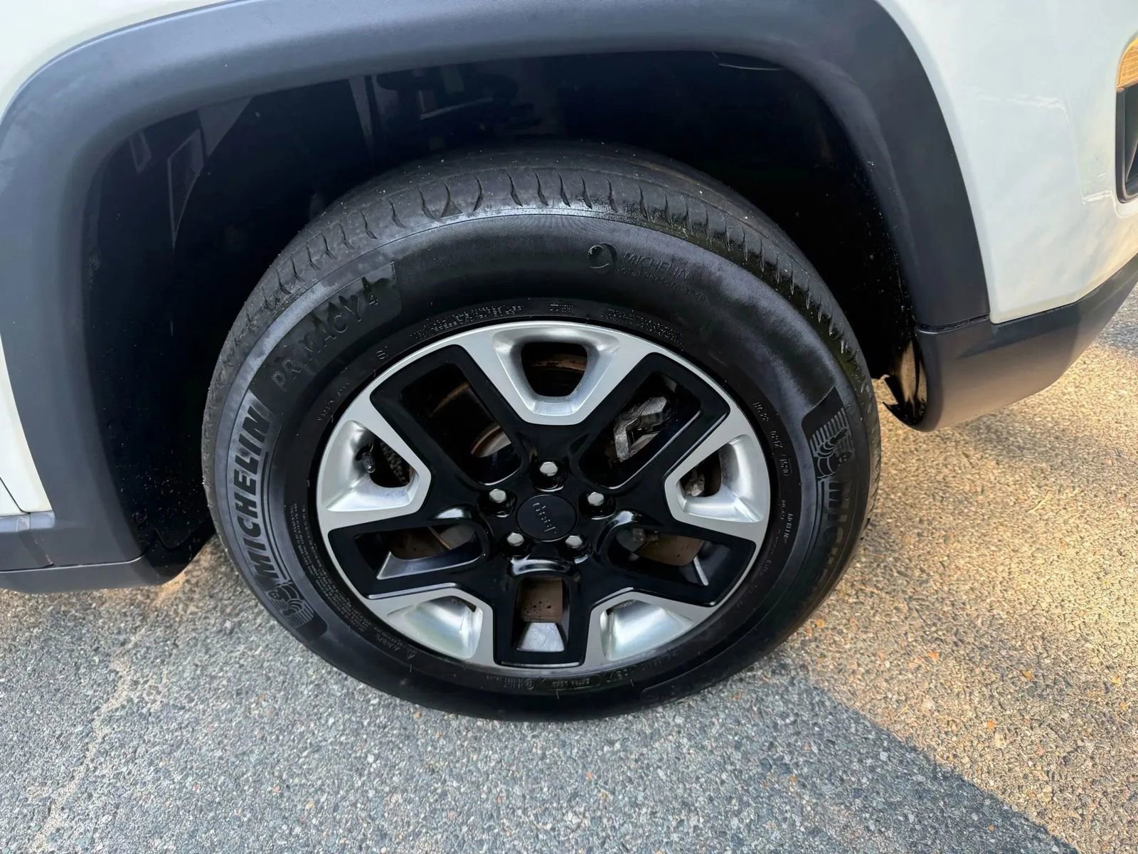 Used 2018 Jeep Compass Trailhawk AWD/4WD image 6