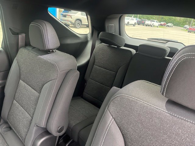 New 2027 Chevrolet Traverse LT FWD image 15