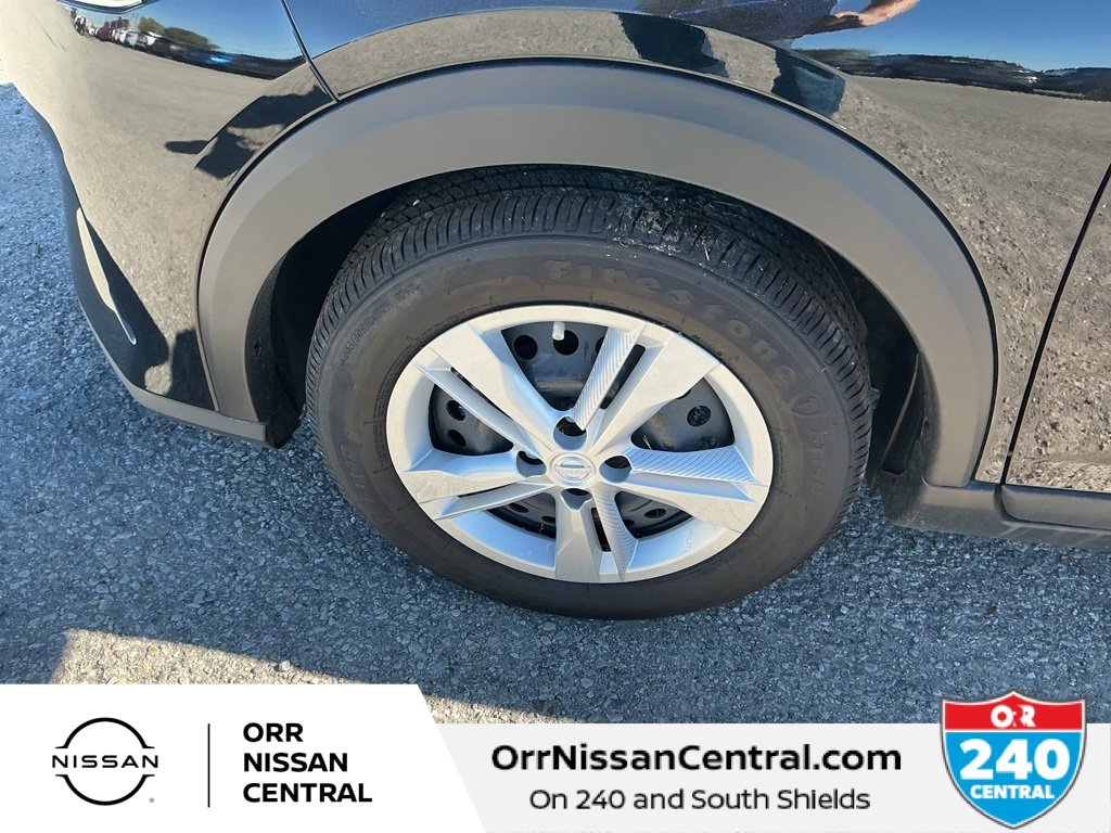 New 2025 Nissan Kicks Play S image 9