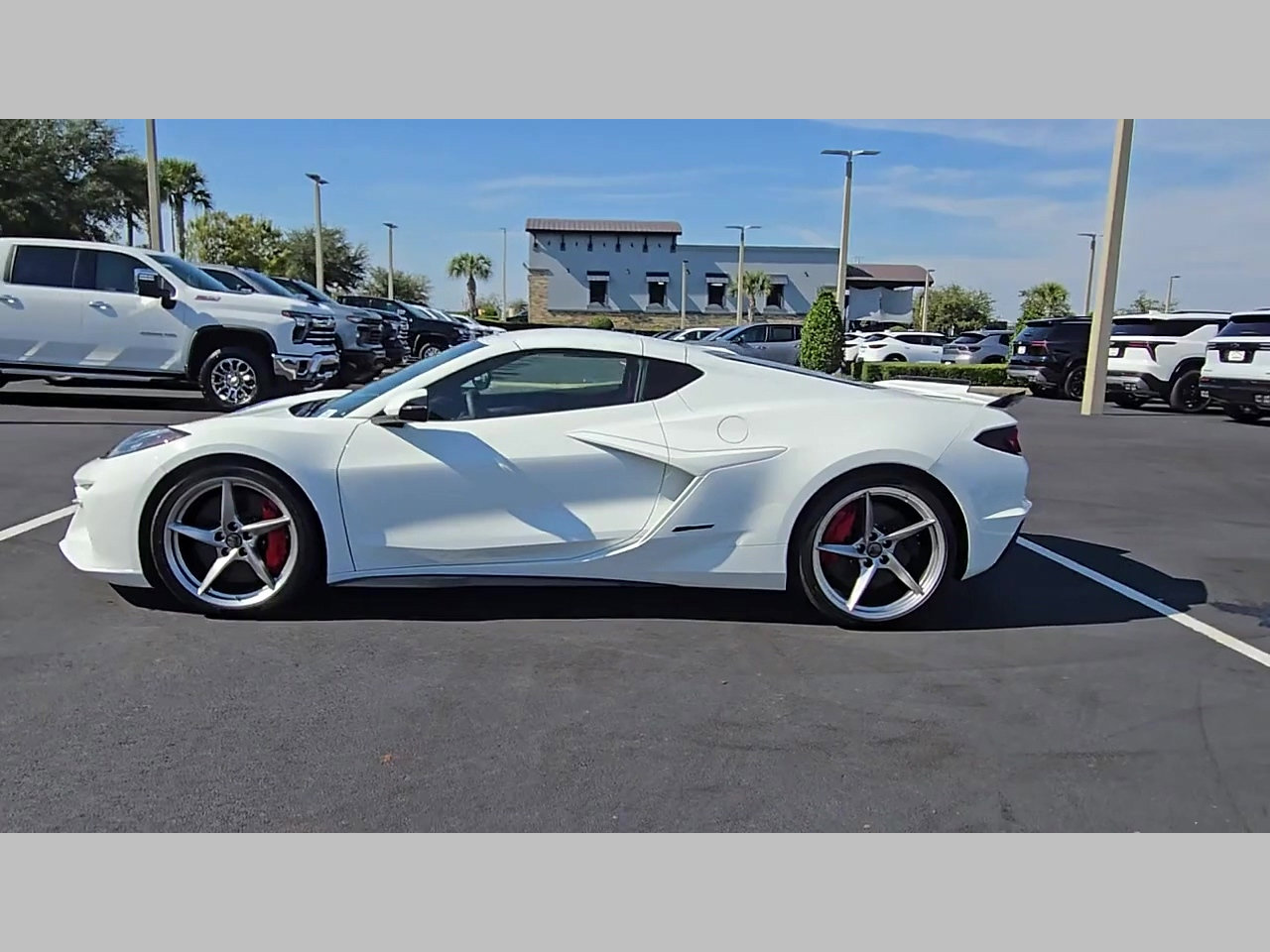 New 2025 Chevrolet Corvette E-Ray w/ ZER Performance Package image 21