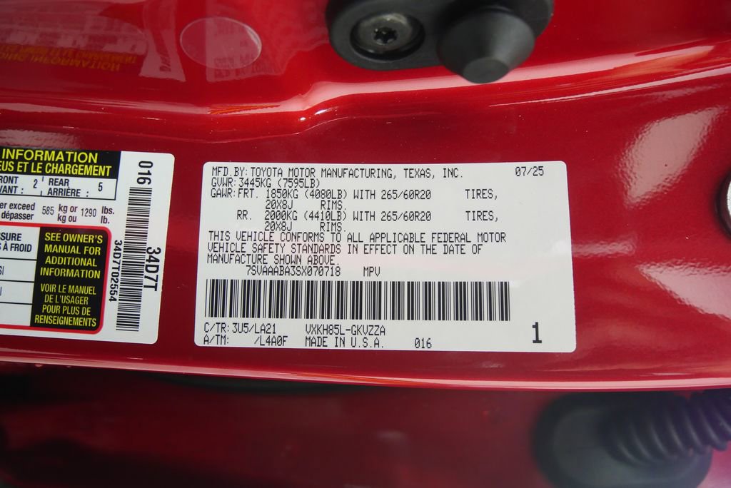 Used 2025 Toyota Sequoia Platinum image 36