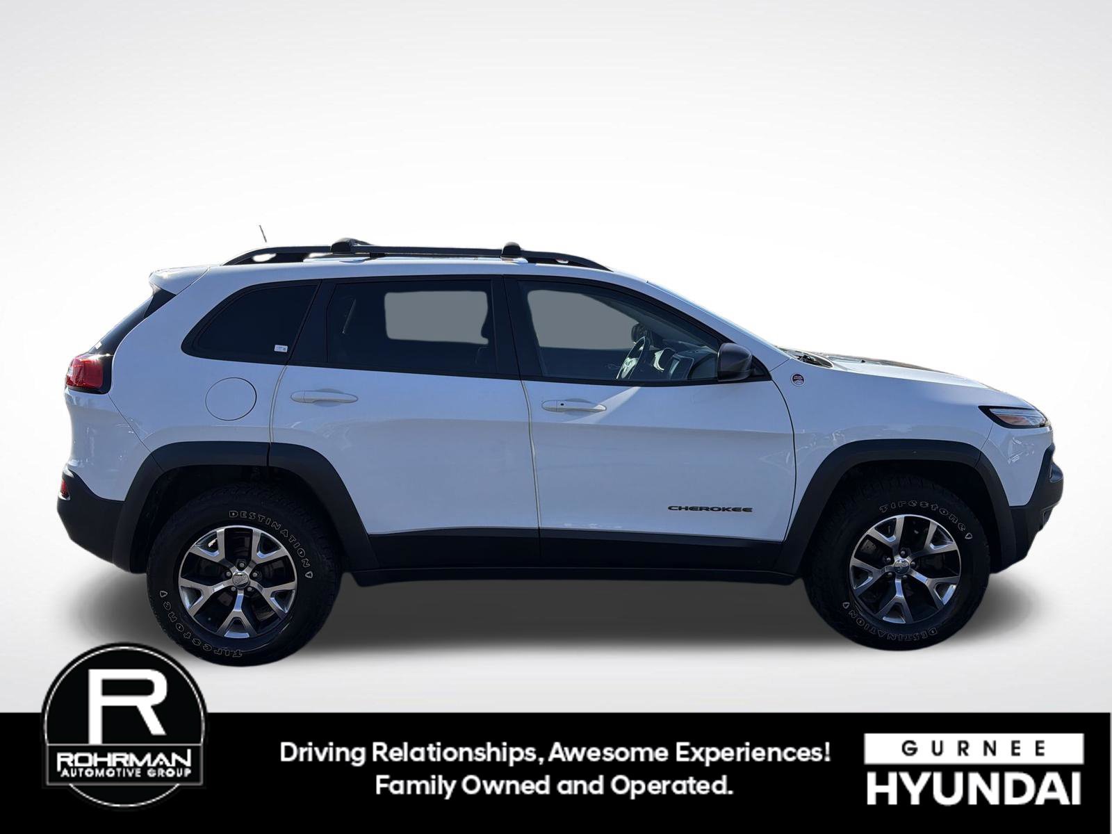 Used 2017 Jeep Cherokee Trailhawk w/ Comfort/Convenience Group AWD/4WD image 11
