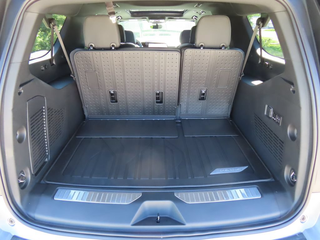 New 2026 Chevrolet Suburban High Country AWD/4WD image 22