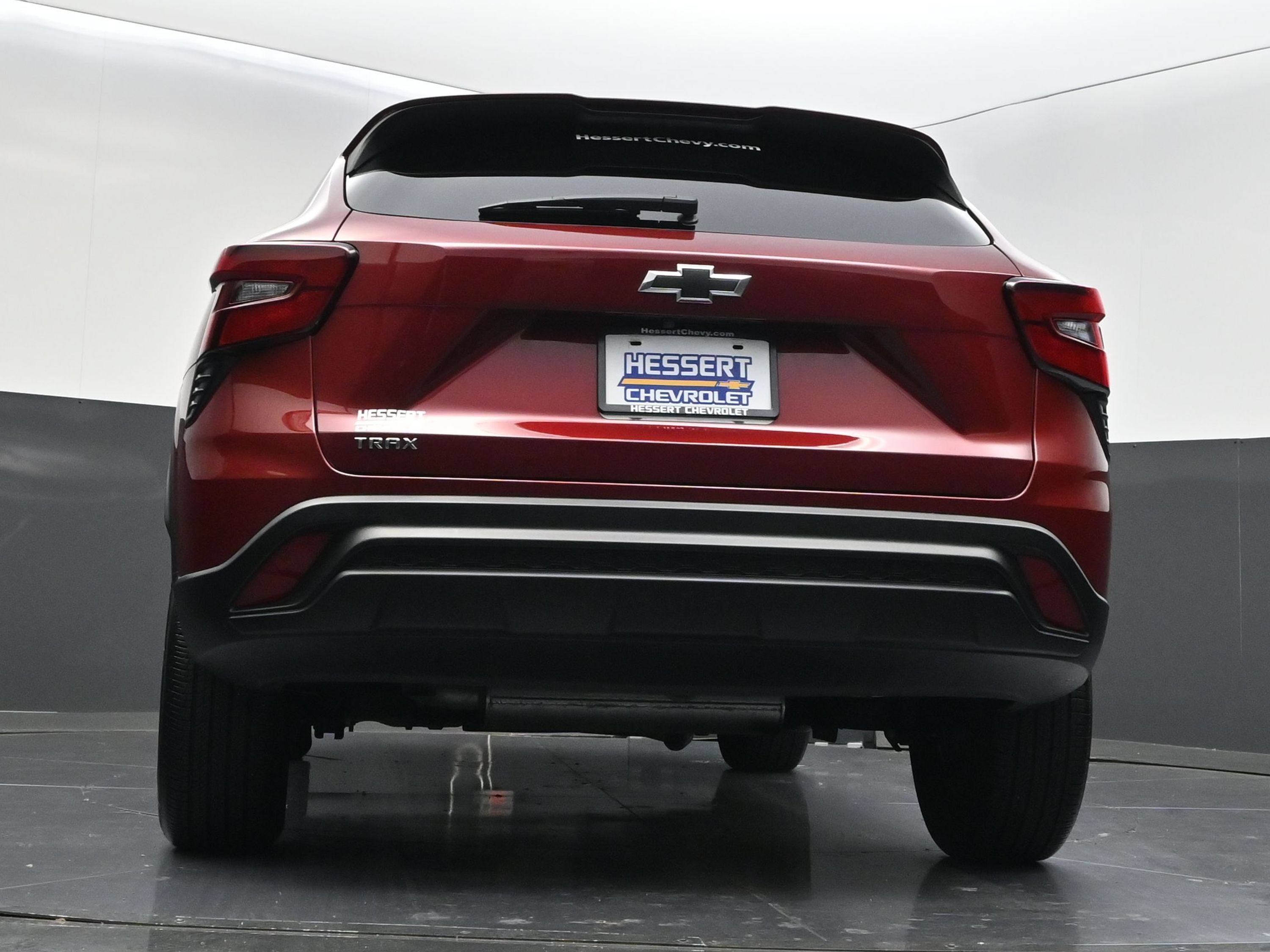 Used 2024 Chevrolet Trax LS FWD image 37