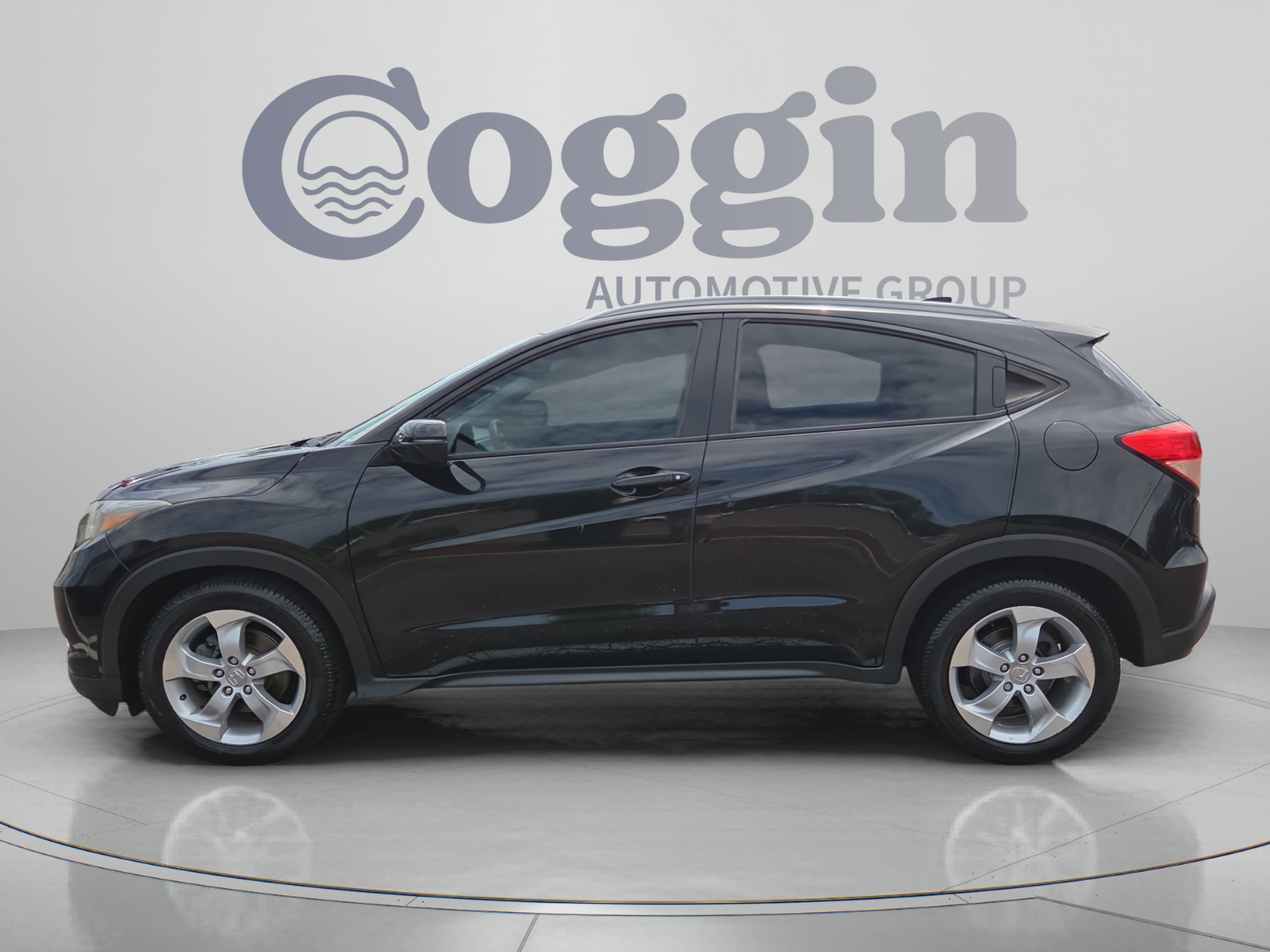 Used 2016 Honda HR-V EX-L image 2