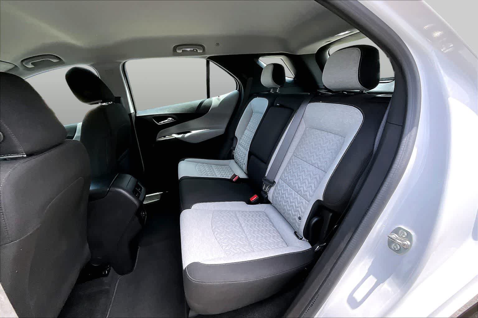 Used 2024 Chevrolet Equinox LS FWD image 21