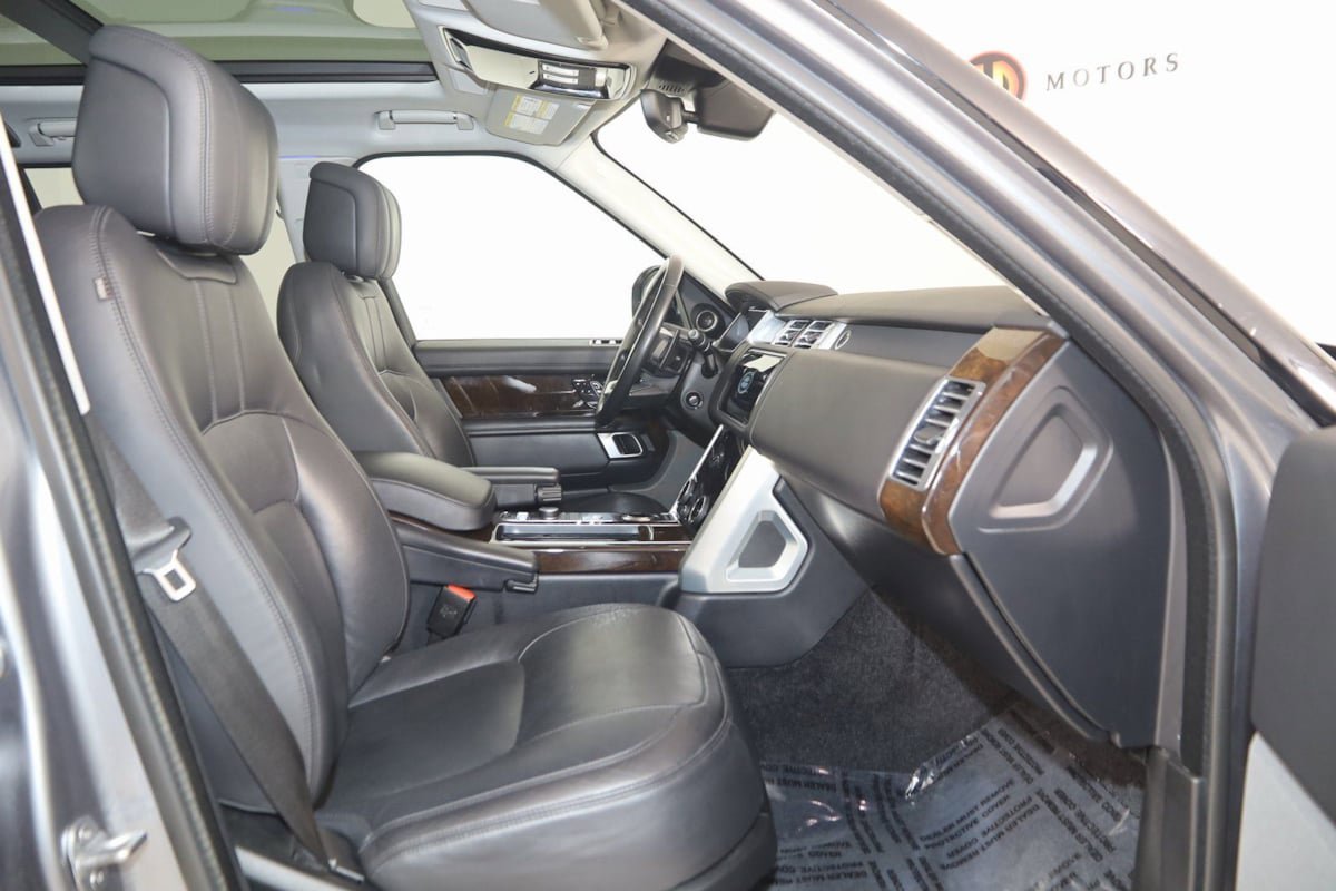 Used 2022 Land Rover Range Rover Westminster Edition image 13