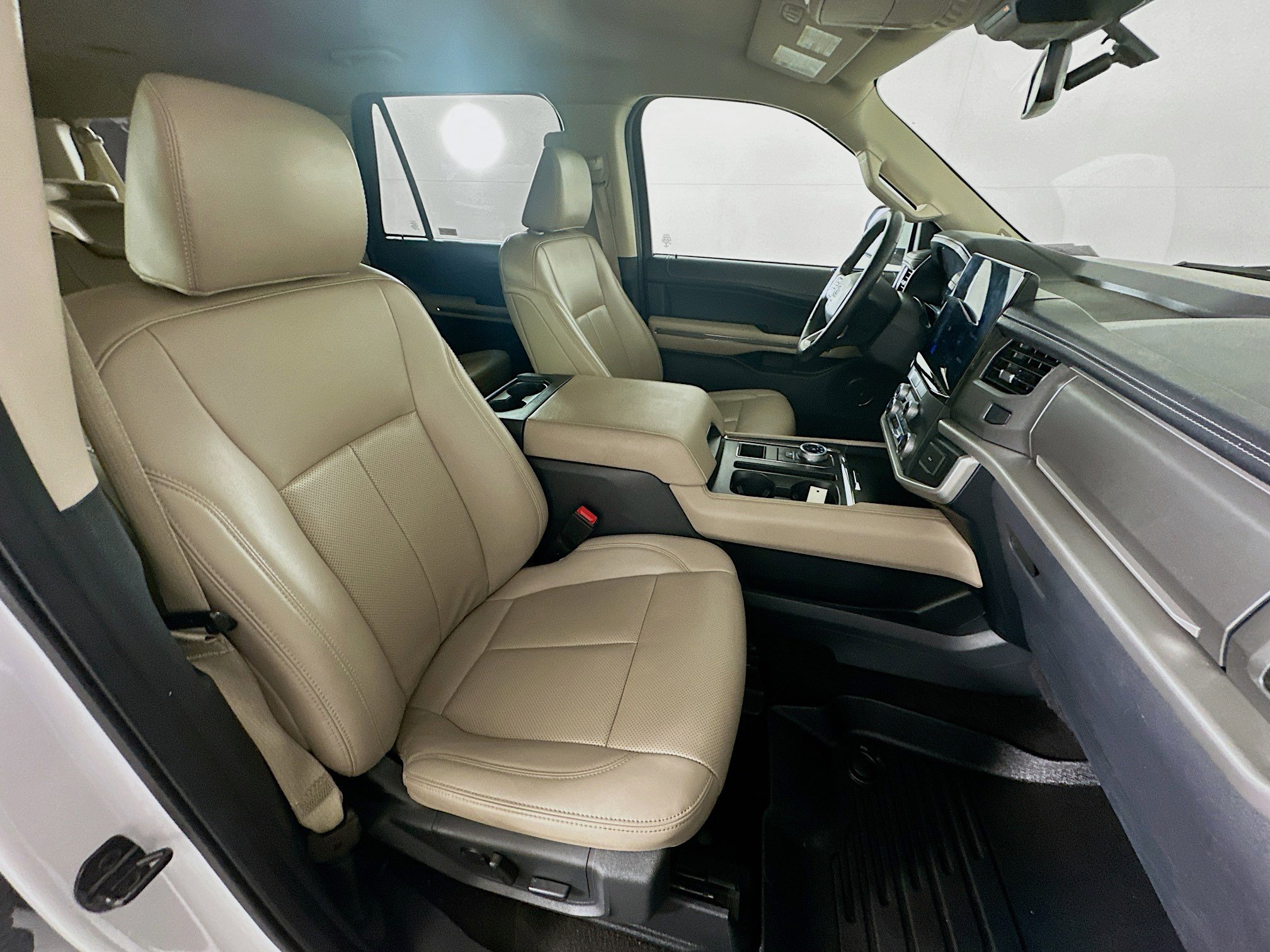 Used 2023 Ford Expedition Max XLT RWD image 31