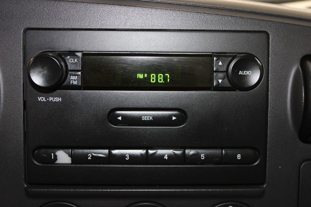 Used 2006 Ford F350 2WD Regular Cab DRW Super Duty image 31