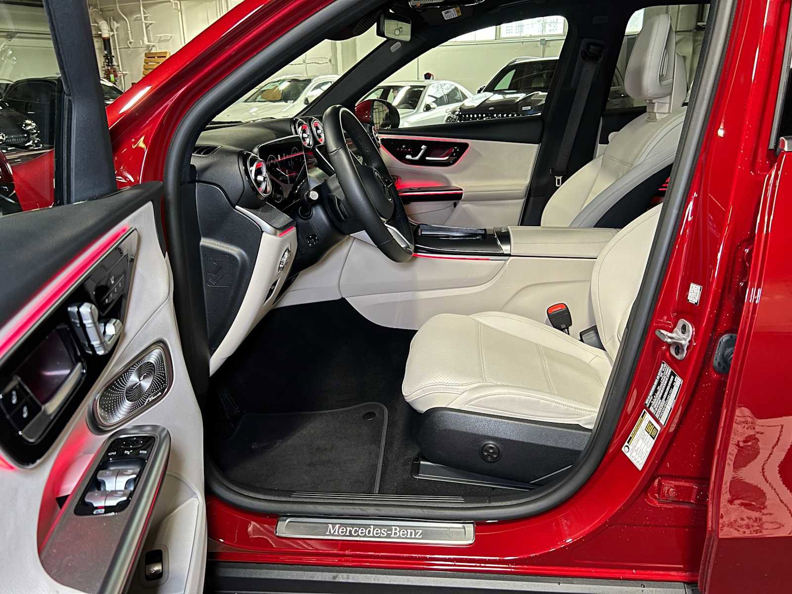 Certified 2025 Mercedes-Benz GLC 300 4MATIC image 20