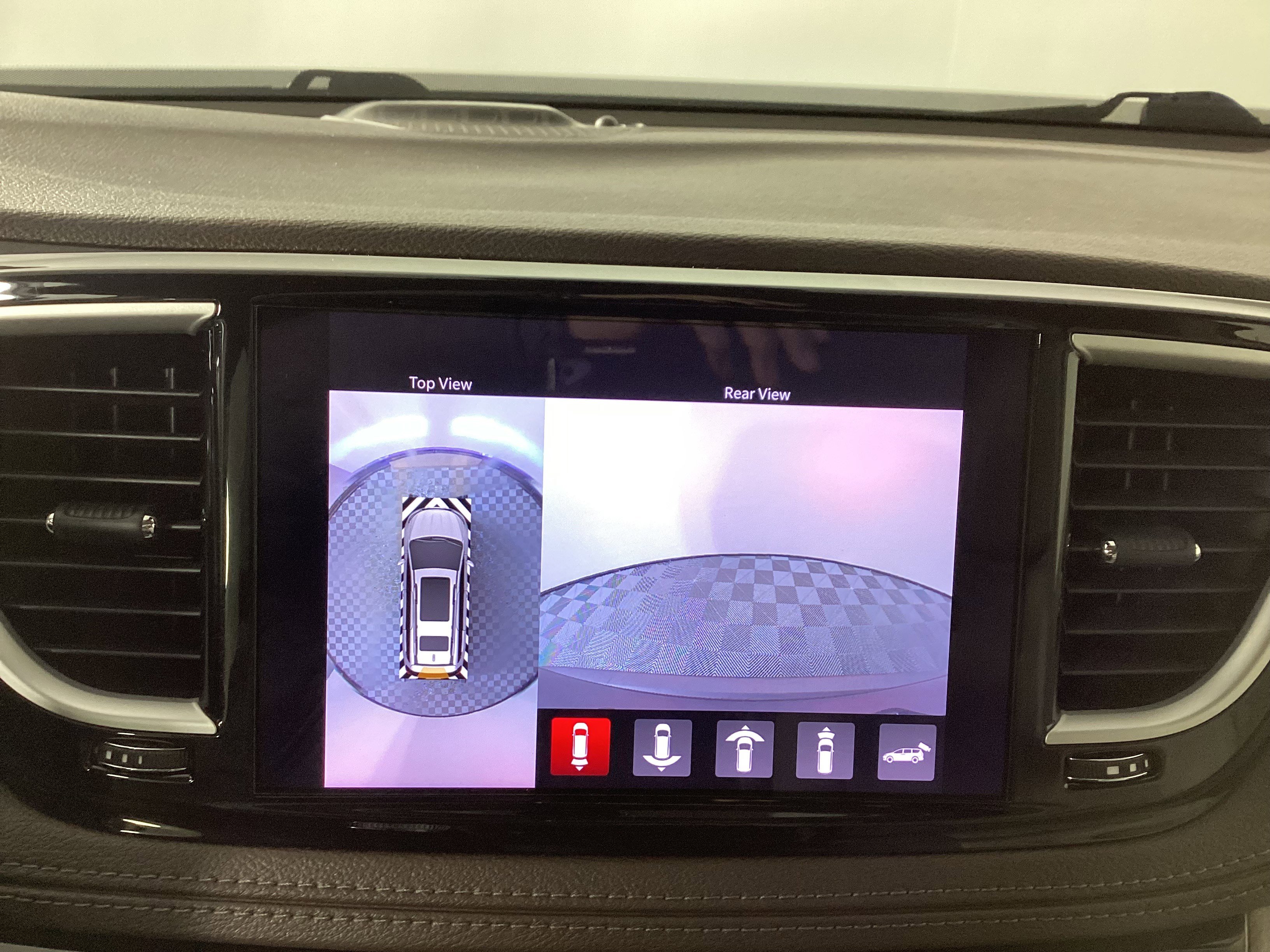 Used 2021 Chrysler Pacifica Touring-L image 19