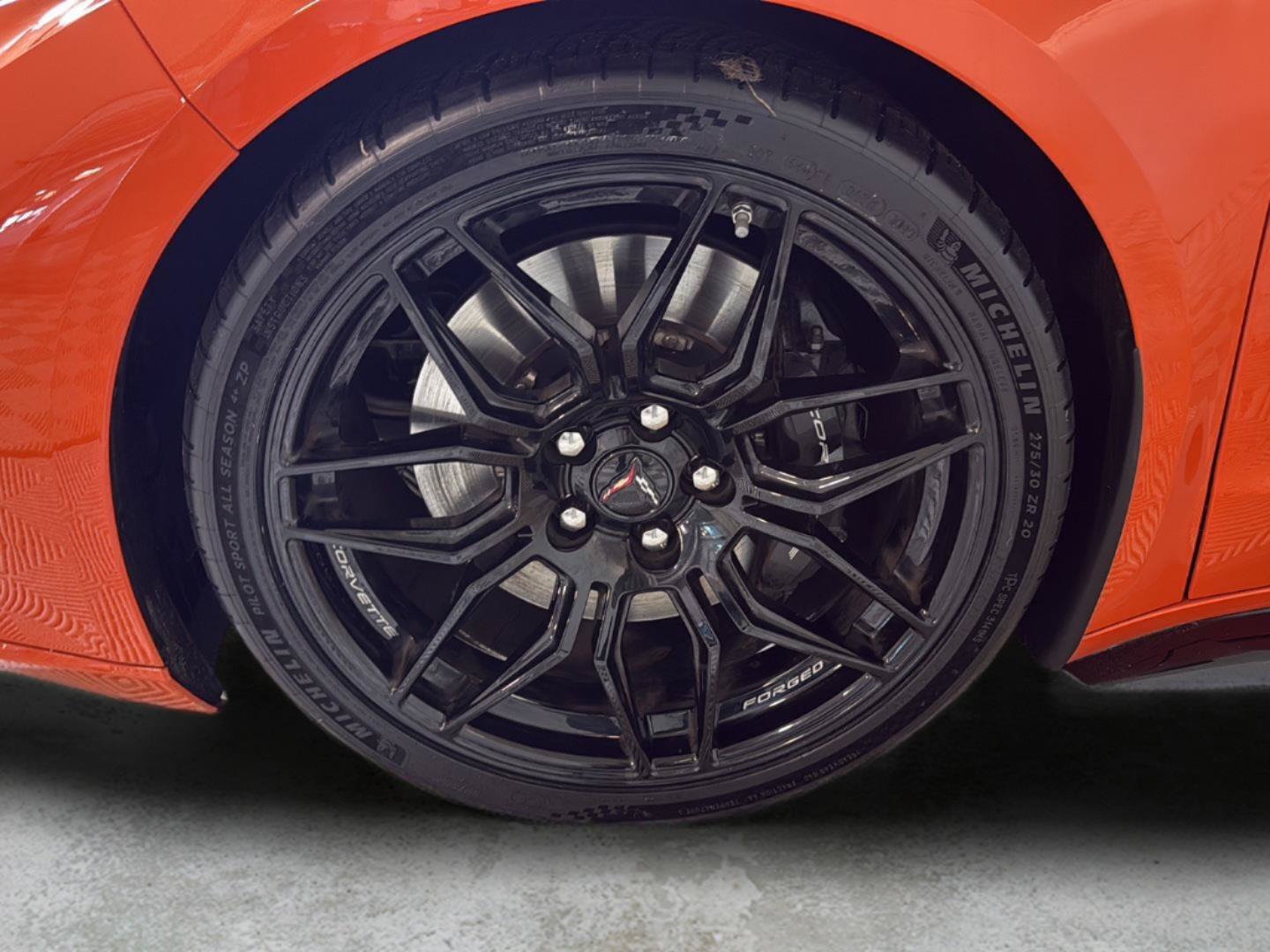Used 2025 Chevrolet Corvette Z06 RWD image 2