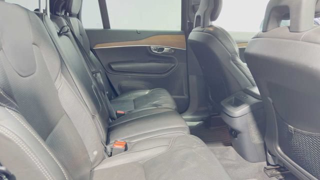 Used 2016 Volvo XC90 T5 Inscription w/ Vision Package AWD/4WD image 17