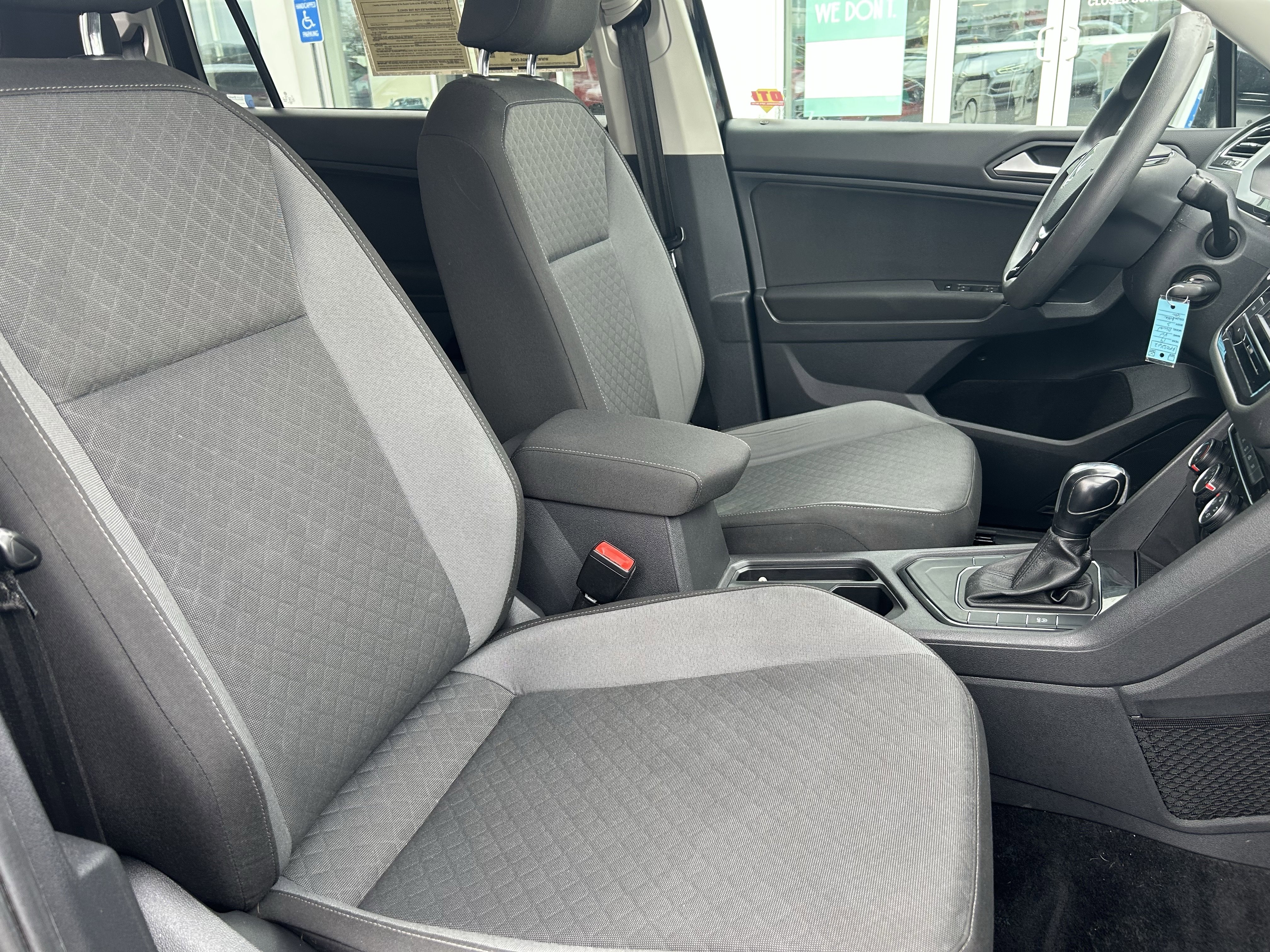 Used 2019 Volkswagen Tiguan S image 23