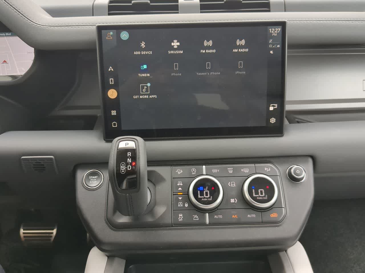 Certified 2025 Land Rover Defender 110 V8 AWD/4WD image 30
