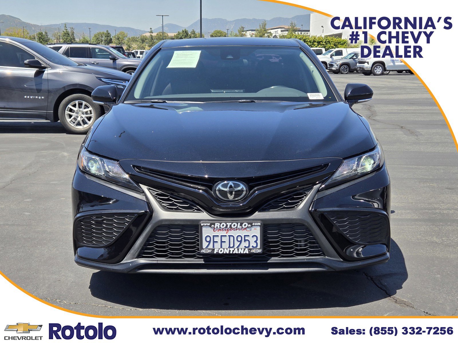 Used 2023 Toyota Camry SE FWD image 2