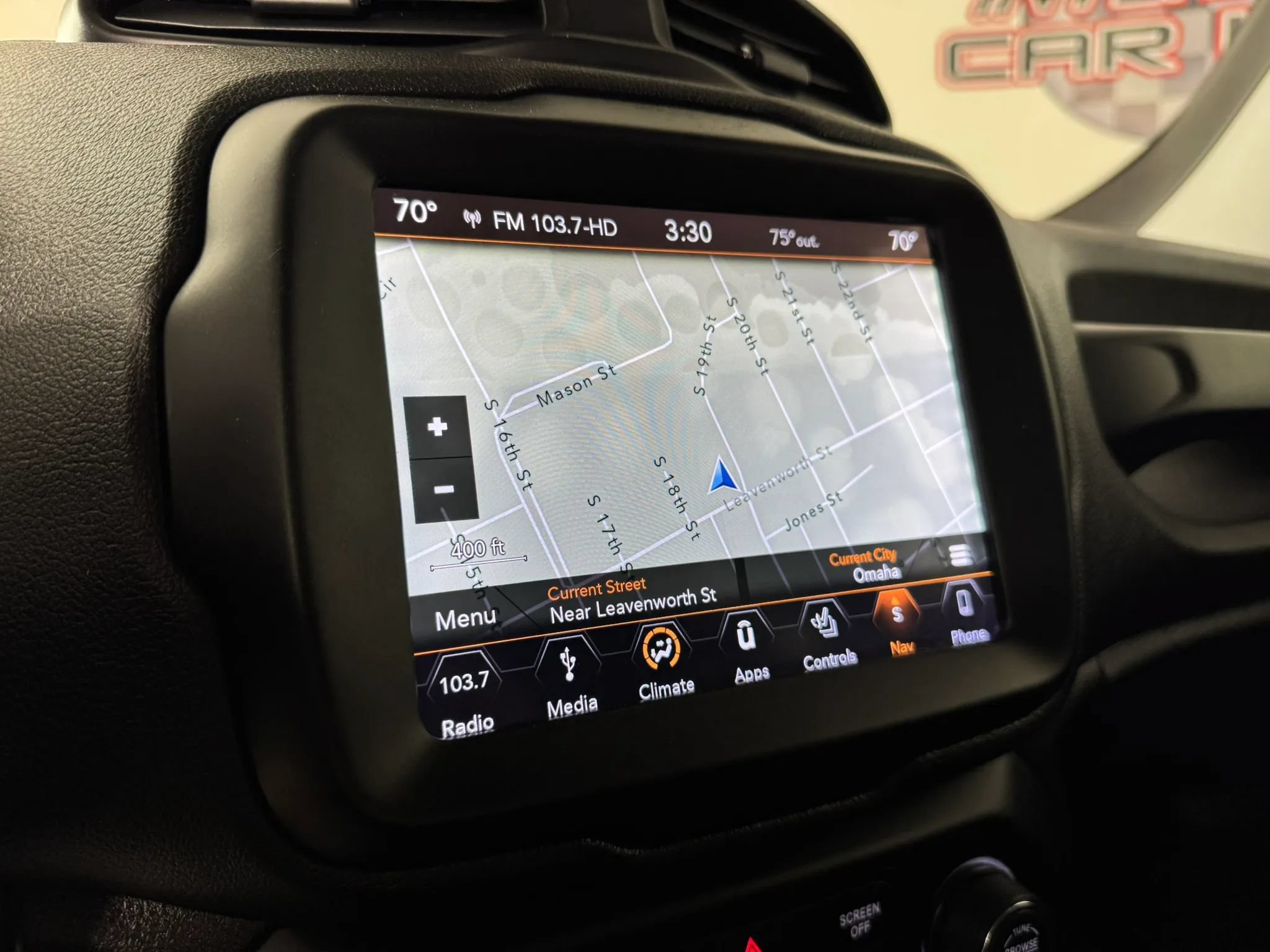 Used 2018 Jeep Renegade Trailhawk w/ UConnect 8.4 Nav Group AWD/4WD image 19