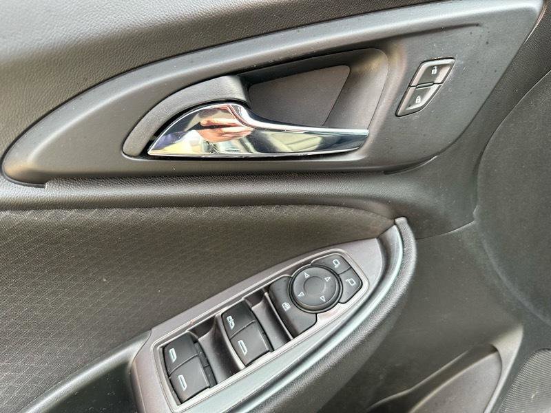 Used 2020 Chevrolet Malibu LT image 8