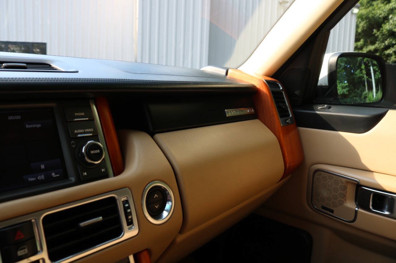 Used 2011 Land Rover Range Rover HSE AWD/4WD image 44