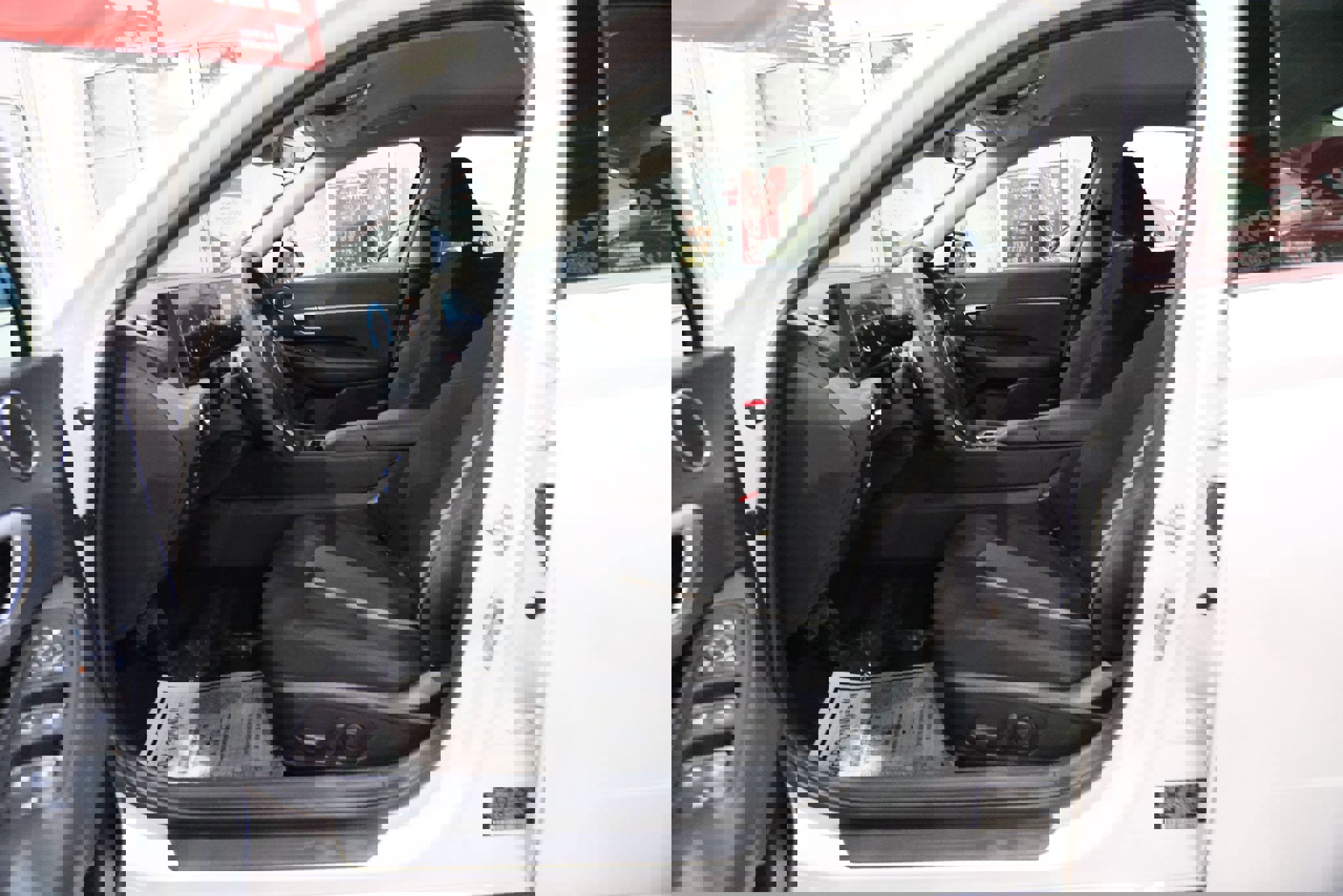 Used 2025 Hyundai Sonata SEL image 16