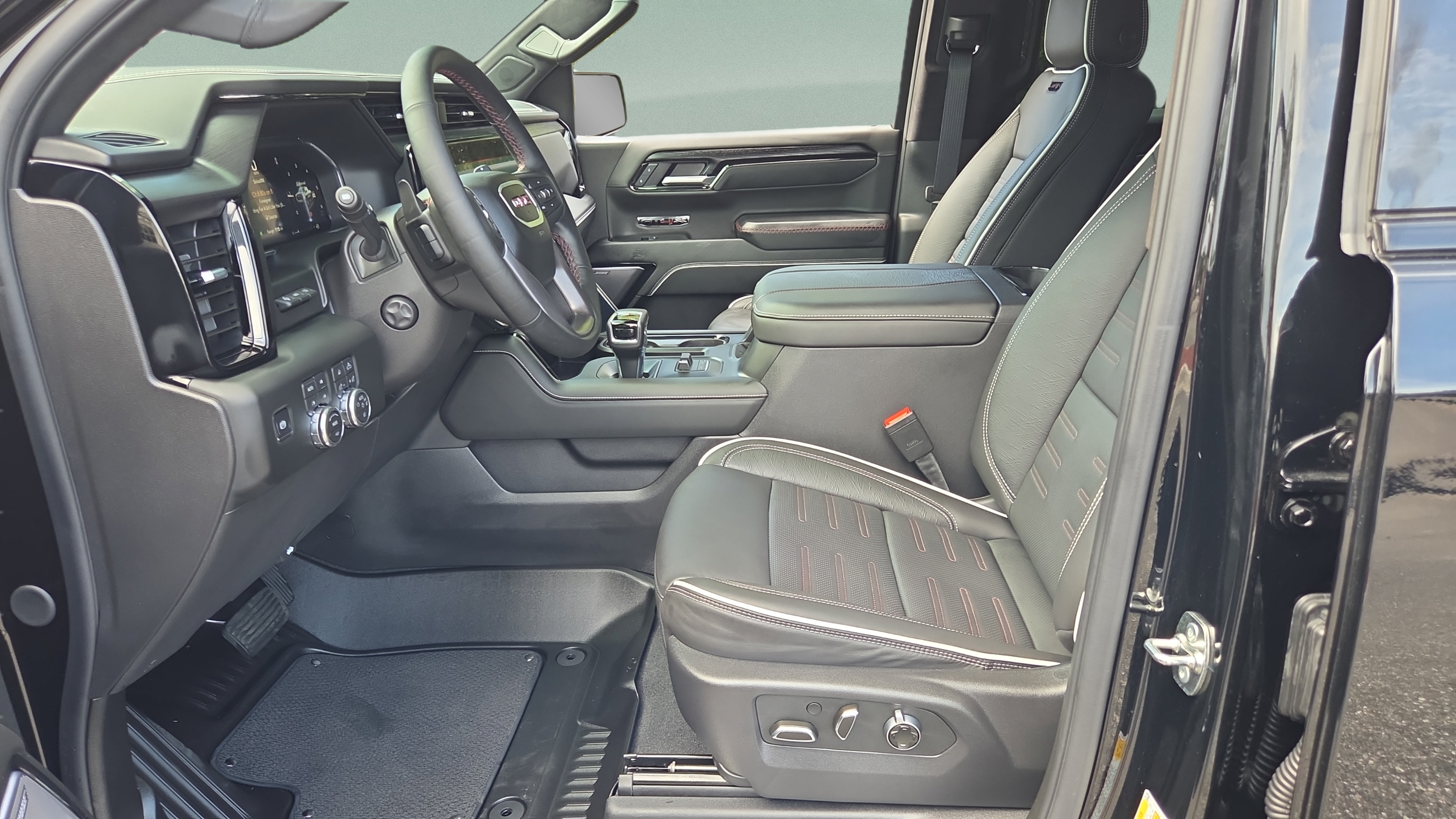 Certified 2026 GMC Sierra 1500 AT4X AWD/4WD image 9