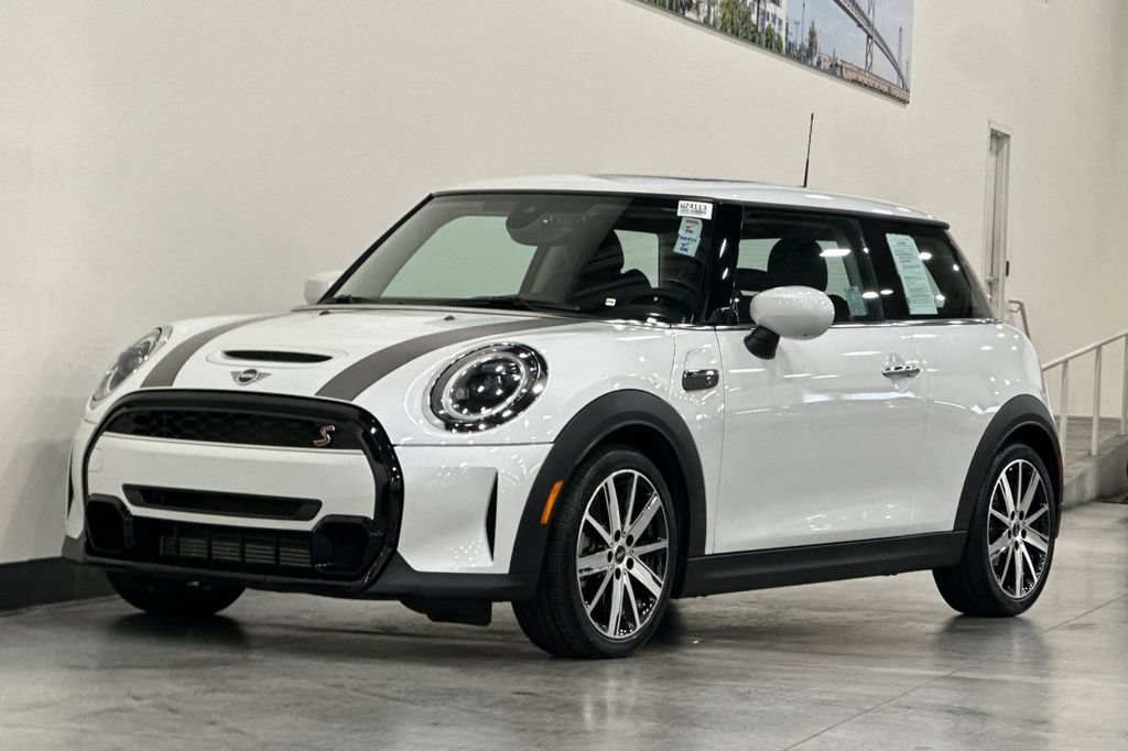 Certified 2024 MINI Cooper S w/ Signature Upholstery Package FWD image 8