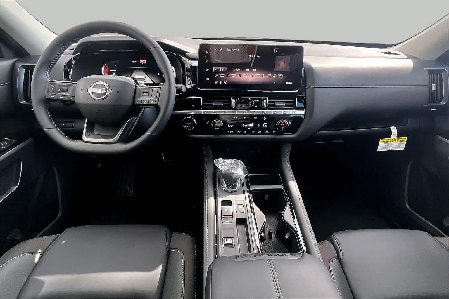 New 2026 Nissan Pathfinder SL FWD image 5
