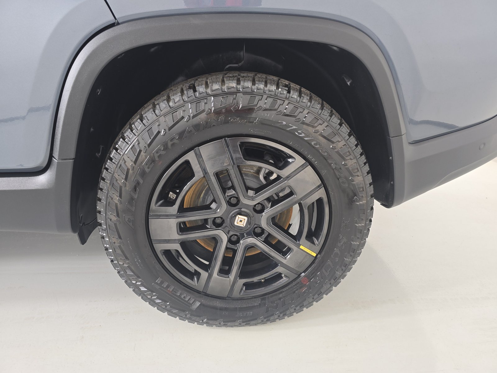 Used 2024 Rivian R1T Adventure Dual AWD/4WD image 10