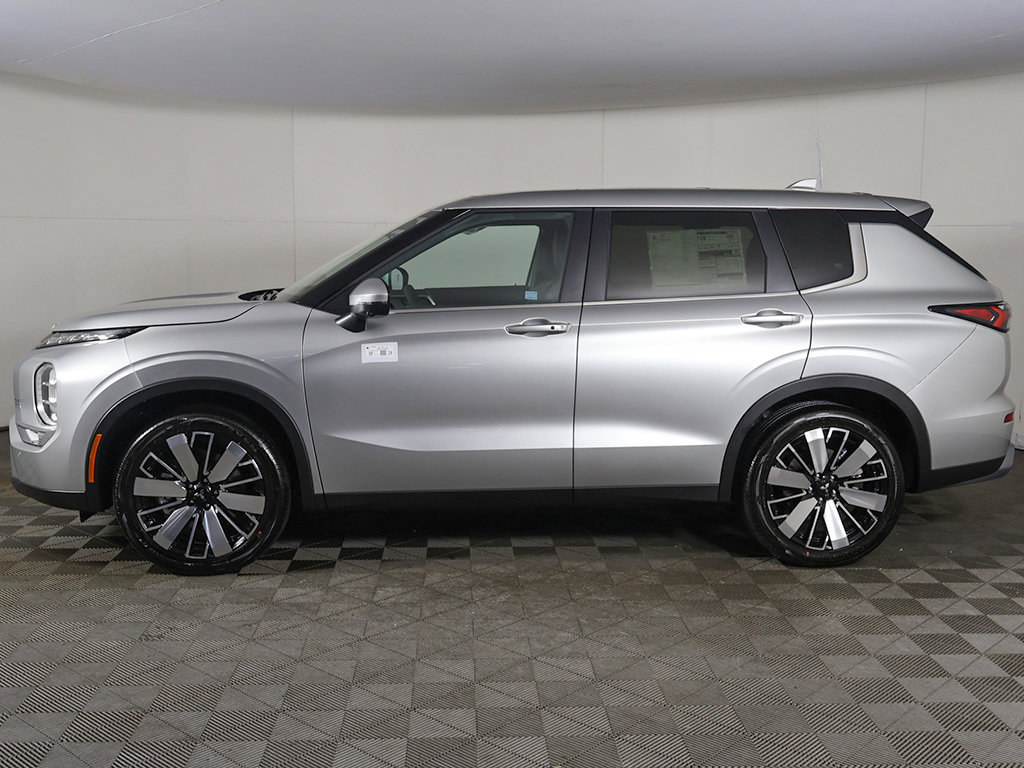 New 2026 Mitsubishi Outlander SE FWD image 19