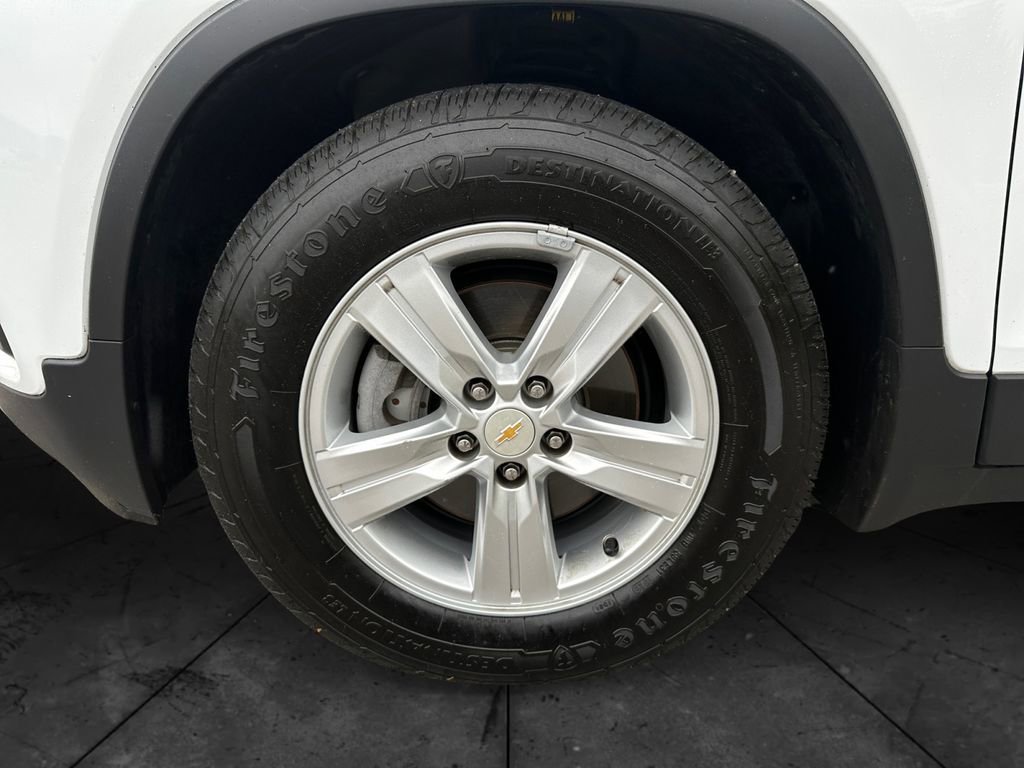 Used 2020 Chevrolet Trax LS FWD image 14