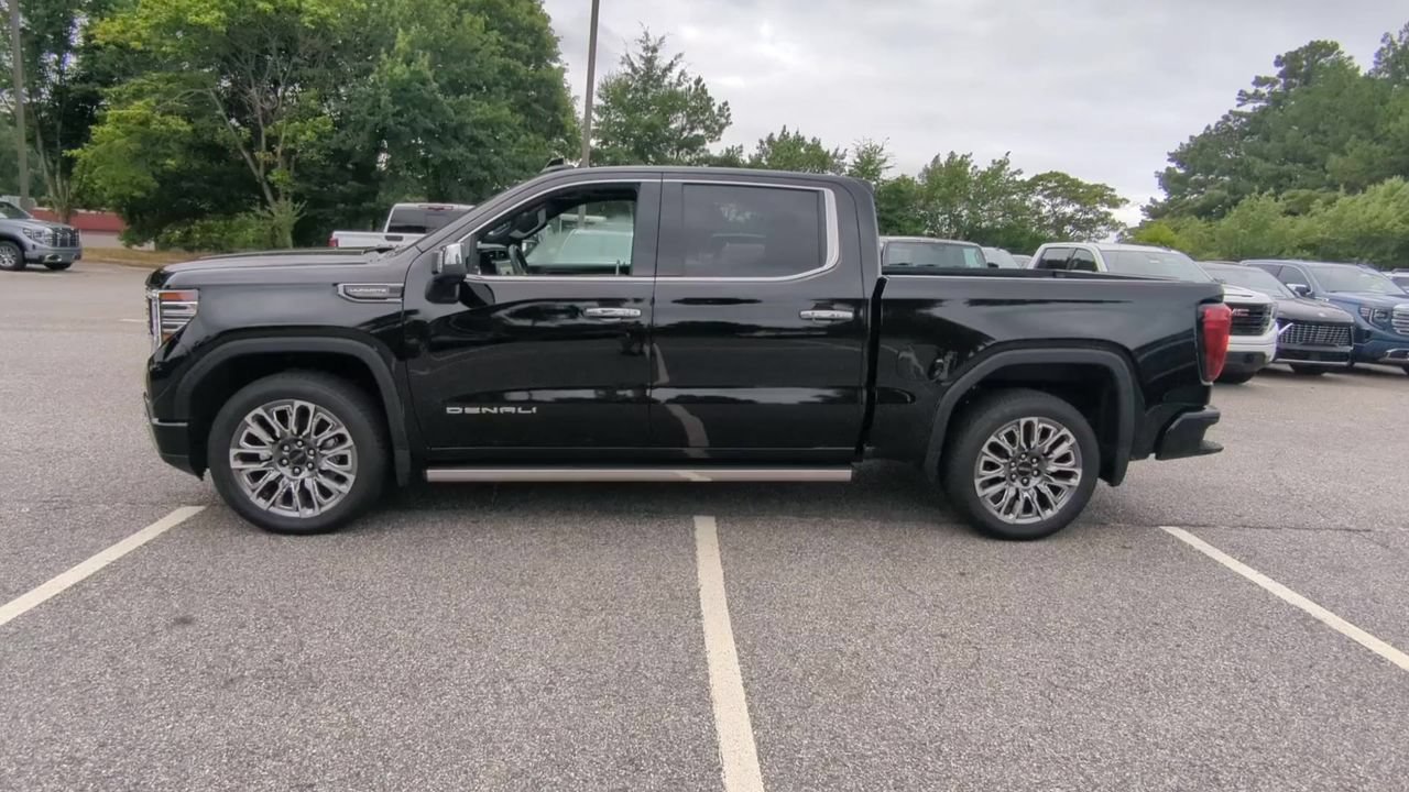 Used 2026 GMC Sierra 1500 Denali Ultimate AWD/4WD image 5