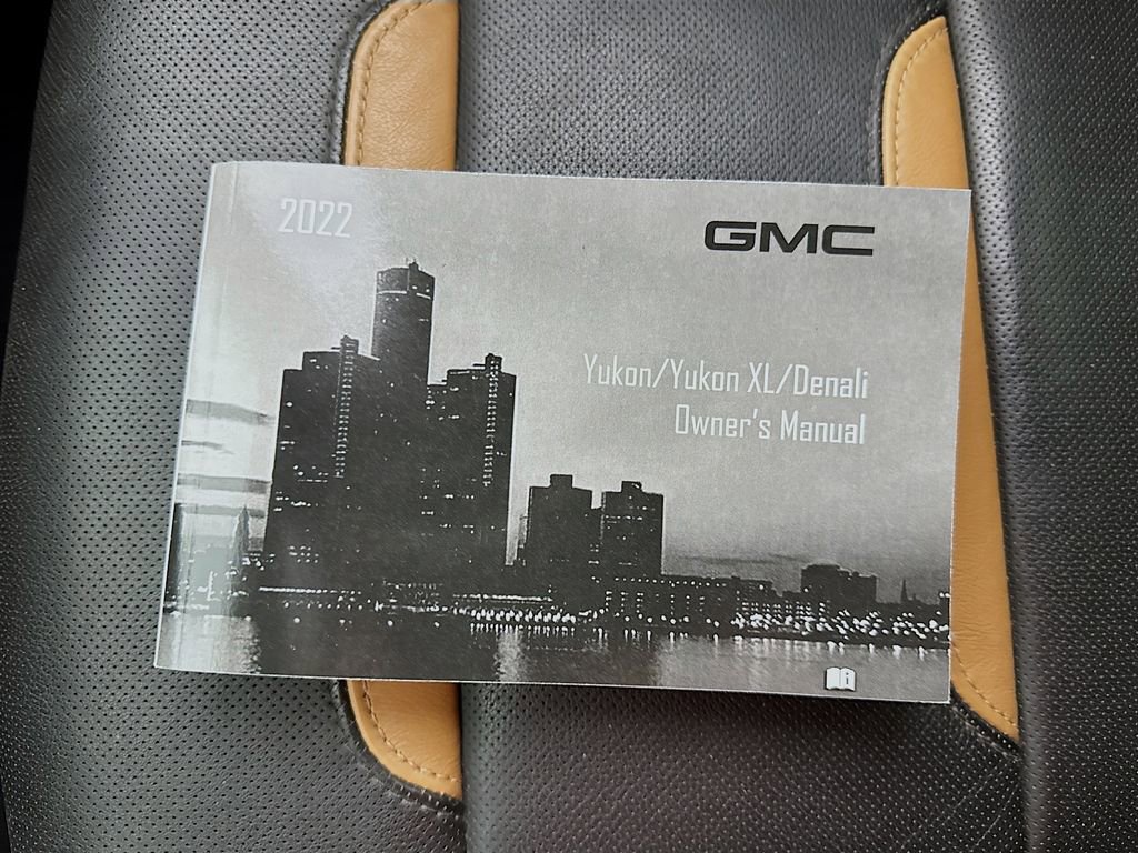 Used 2022 GMC Yukon AT4 image 45
