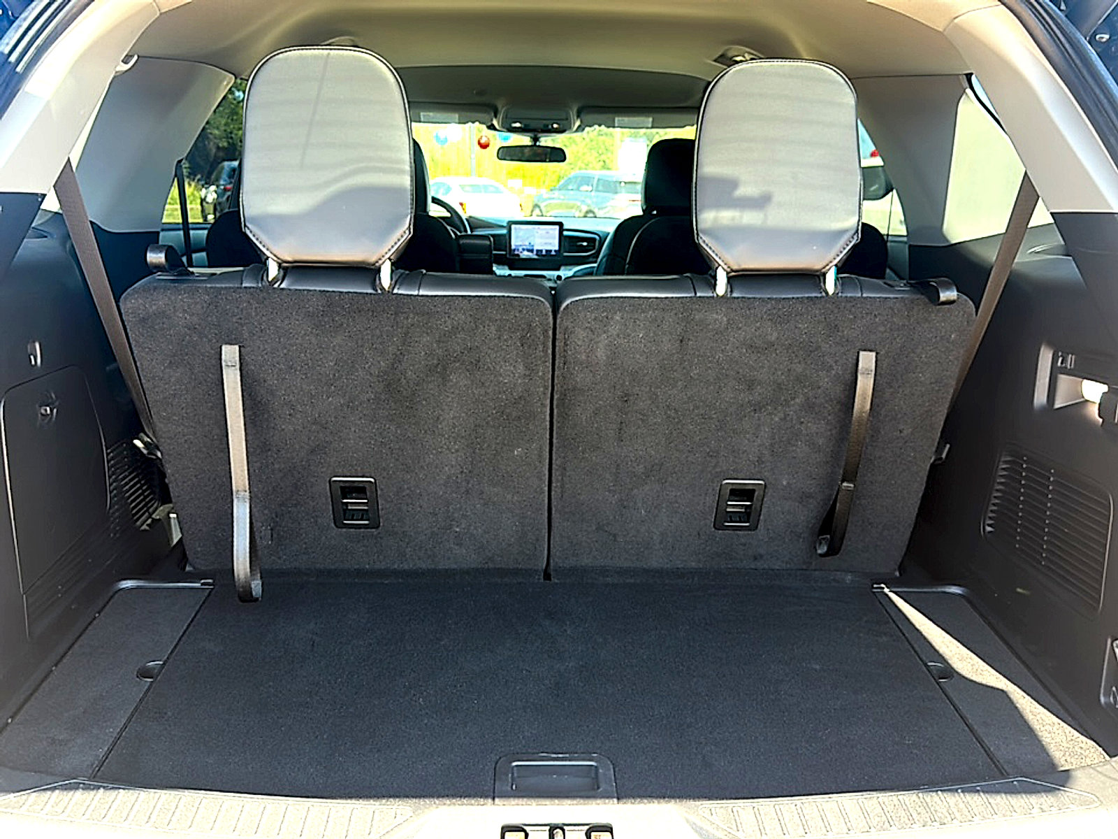 Used 2023 Ford Explorer XLT w/ Equipment Group 202A image 22